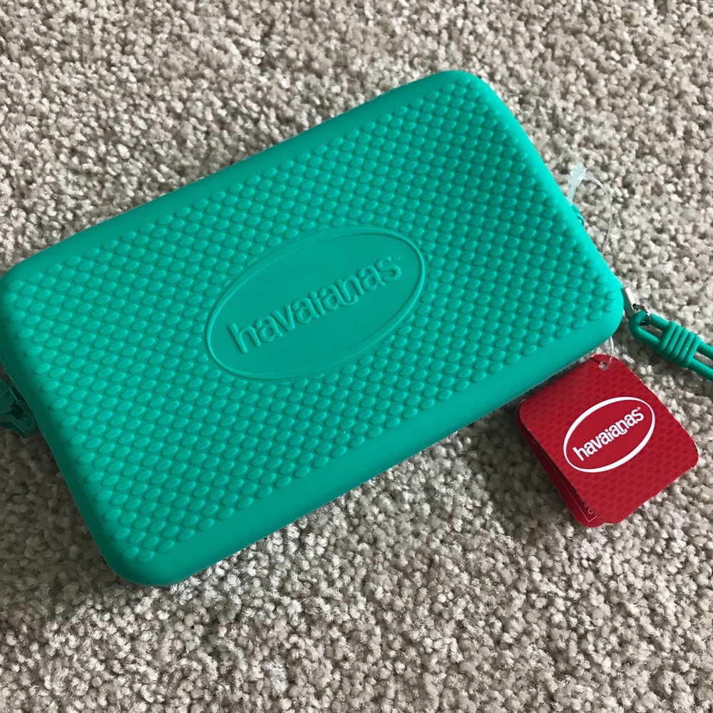 Green Havaianas Wristlet